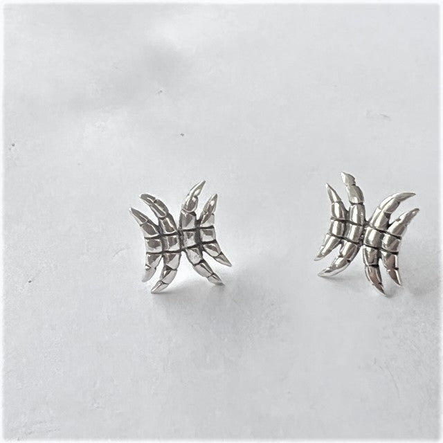Makola stud earring