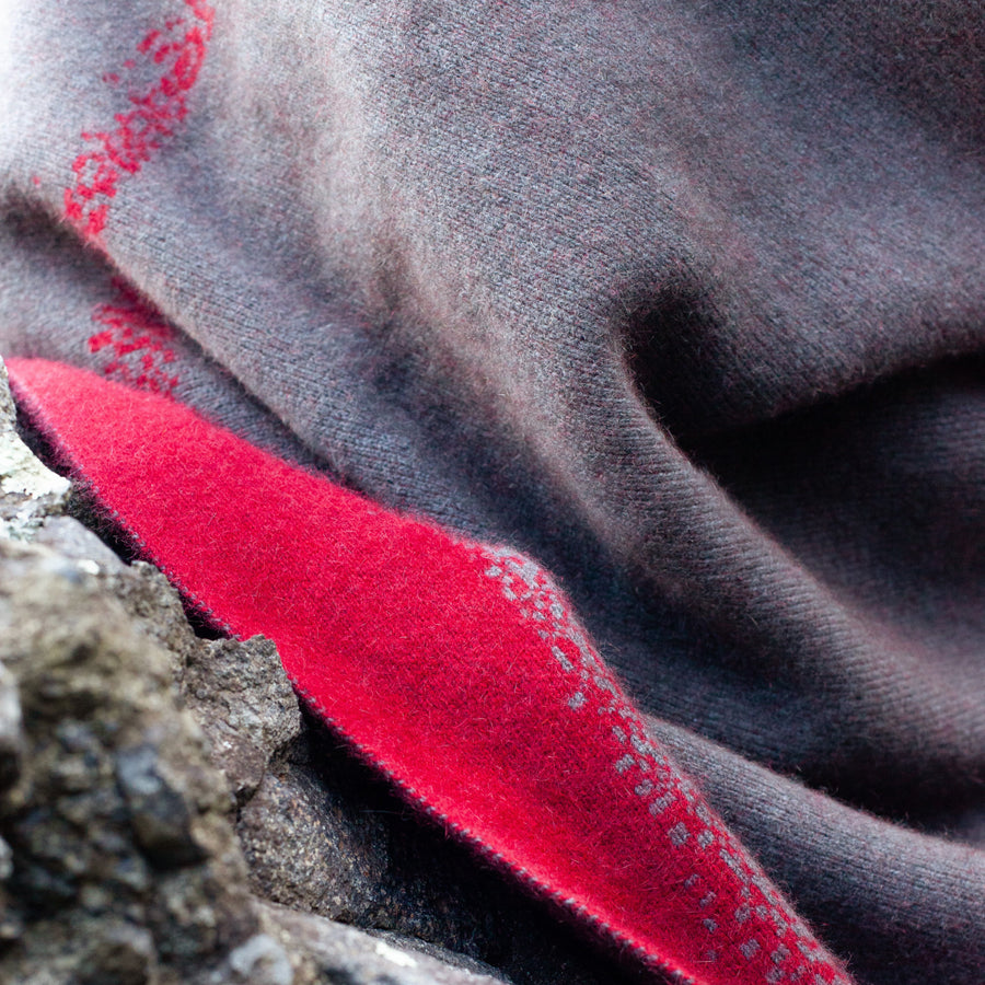 Voyage Blanket / Ruby and Piha